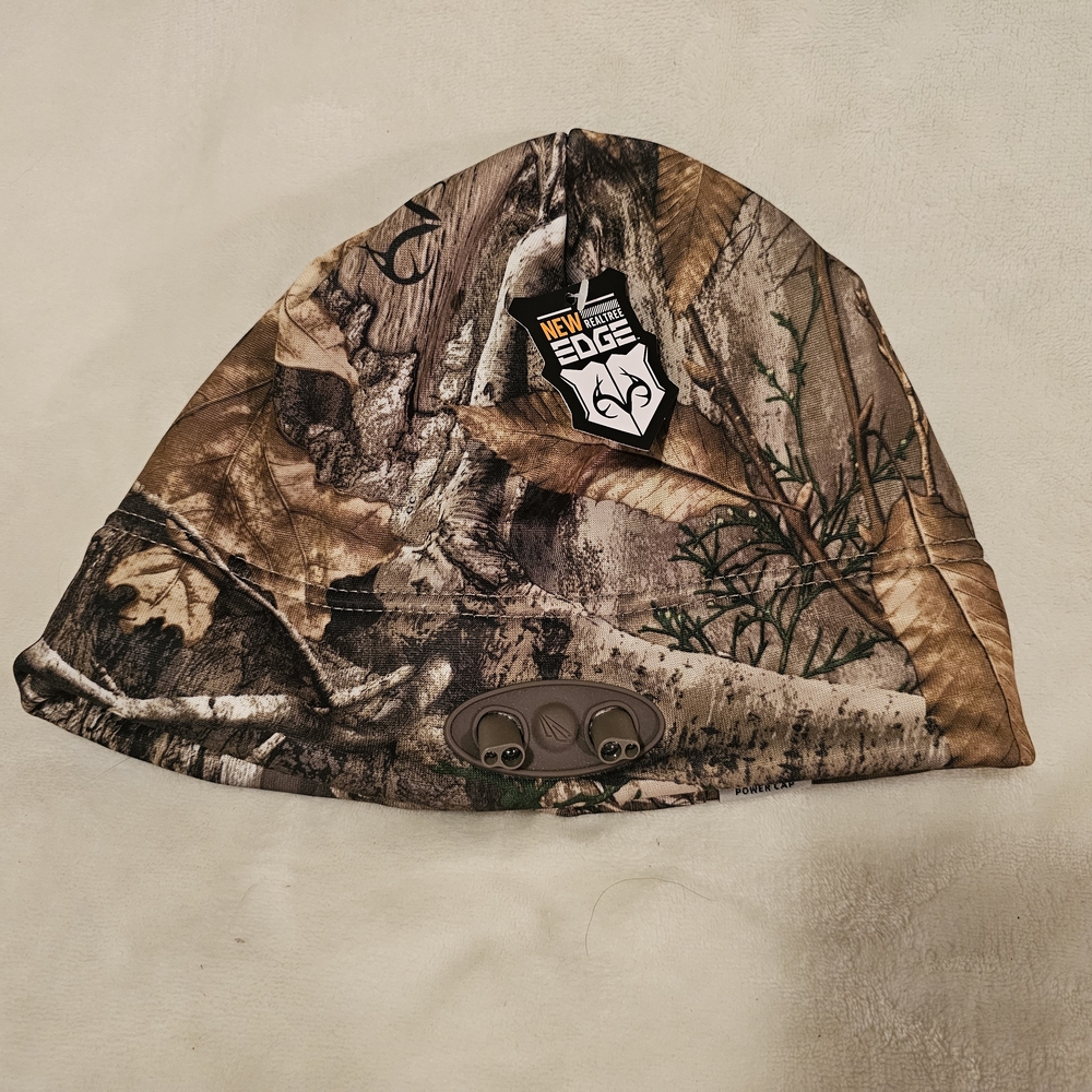 Realtree Edge Camo Beanie with Built-In Battery Operated Light